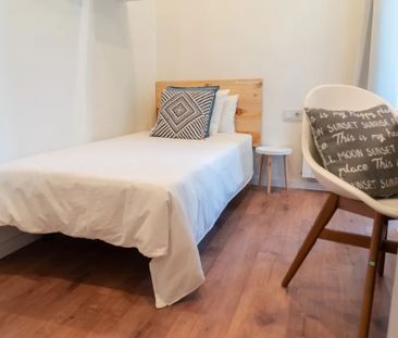 Ronda de Sant Pere, Barcelona, Catalonia 08010 - Photo 4