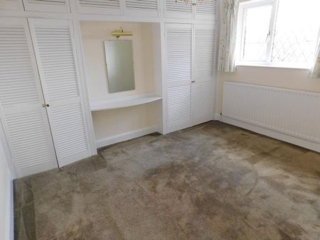 3 bedroom semi-detached house to rent - Photo 5