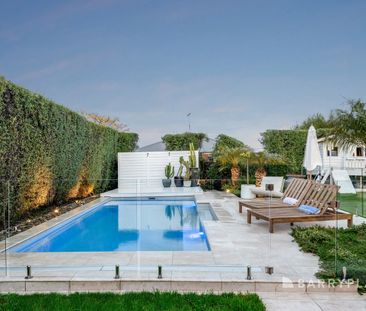 An Entertainer’s Dream! - Photo 6