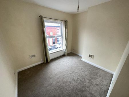 Parkfield Avenue, Manchester, M14 - Photo 4