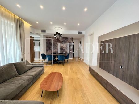 4 camere de inchiriat cu vedere panoramica - Fotografie 4