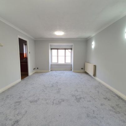 2 bedroom maisonette to rent - Photo 1