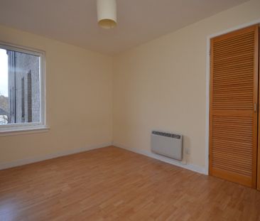 Upper Craigs, Flat 8 - Photo 1