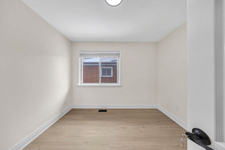 For Lease - 28 Furlong Court Unit# Main, Toronto, Ontario - Photo 5