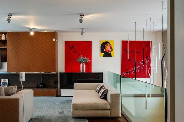 4 bedroom mews to rent - Photo 1