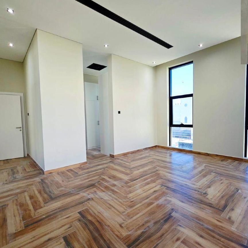 Spacious 4 BR Villa in Al Khawaneej 2 Brand New - Photo 1