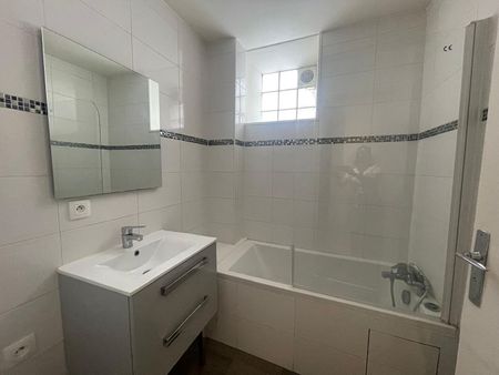 Location Appartement 3 pièces 57m² - Photo 3