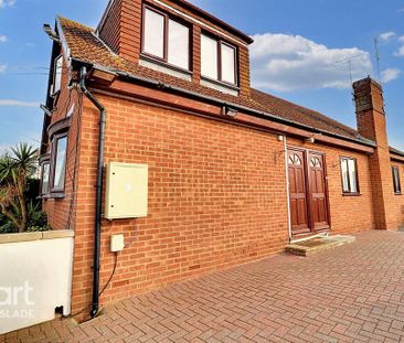 2 bedroom semi-detached house to rent - Photo 3