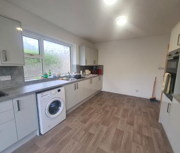 3 bedroom bungalow to rent - Photo 6