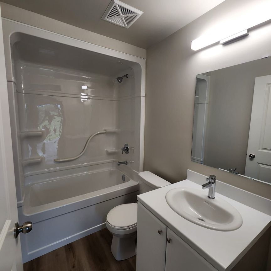 For Lease - 50 Herrick Avenue Unit# 328, St. Catharines, Ontario - Photo 1