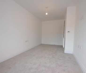 1 bedroom apartment - Photo 3