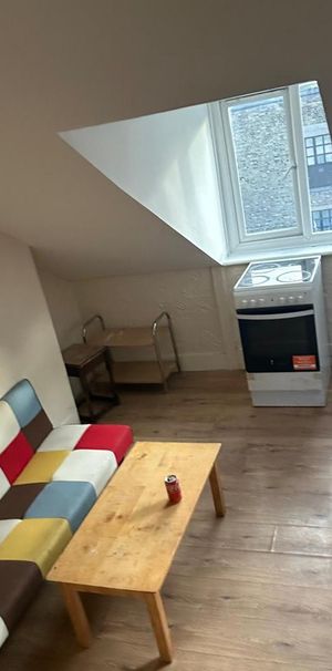 2 bedroom flat to rent - Photo 1
