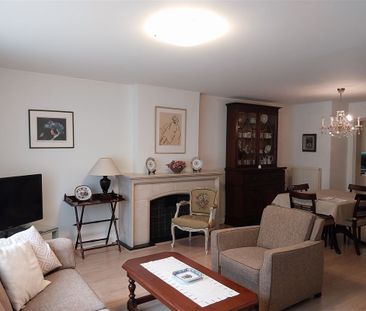 TE HUUR: Gelijkvloers appartement met 2 slaapkamers en autostaanpla... - Photo 2