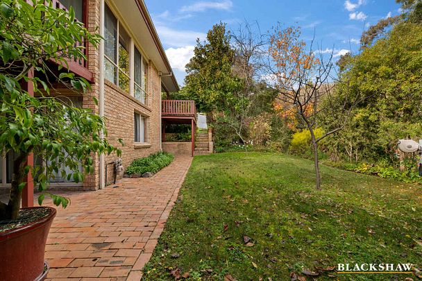 Charming Four-Bedroom Home in Isaacs - Photo 1