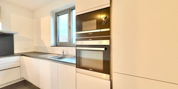 Appartement te huur in Oudergem voor € 1.750 met 2 slaapkamers - Photo 1