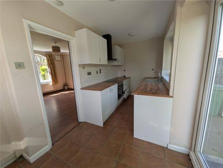 2 bedroom terraced house to rent - Photo 3