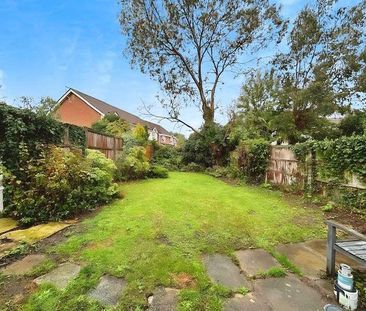 Bird Close, Mansfield, NG18 - Photo 4
