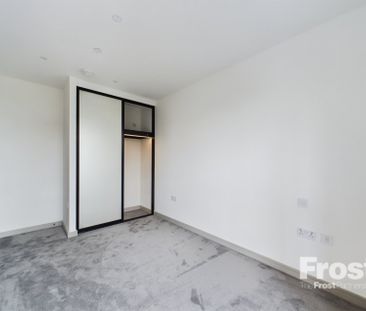 Lilly House, 2 Eden Grove, Staines-Upon-Thames,TW18 - Photo 6