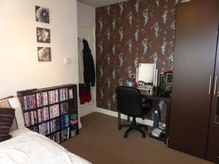 3 bedroom terraced house to rent - Photo 5