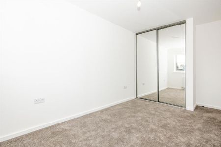3 bedroom semi-detached house to rent - Photo 2