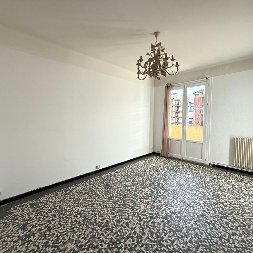 Location Appartement 3 pièces 65m² - Photo 1