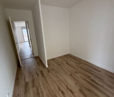 Location Appartement 3 pièces 68m² - Photo 5