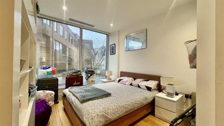 Studio to rent - Photo 2