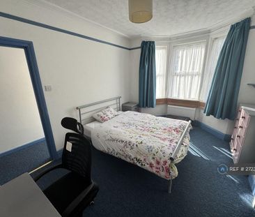 5 bedroom terraced house to rent - Photo 2