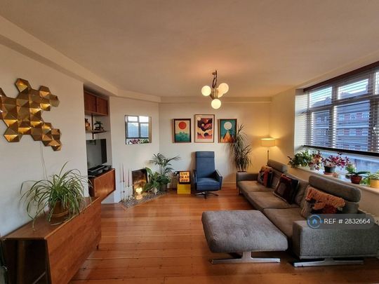 2 bedroom flat to rent - Photo 1