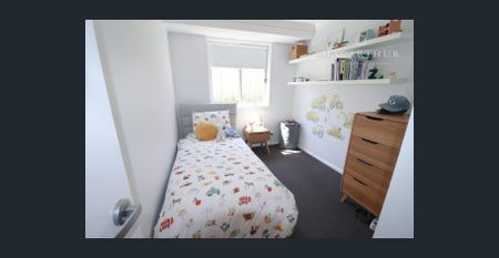 Perfect Family Home in a Quiet Street - Photo 4