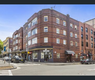 CHIC RENOVATED 1-BEDROOM ART DECO GEM - Photo 4