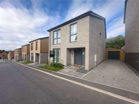 Nexa-meadows, Pinhoe - Photo 4