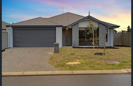 Unique family home on Ryhill Crescent! - Photo 4