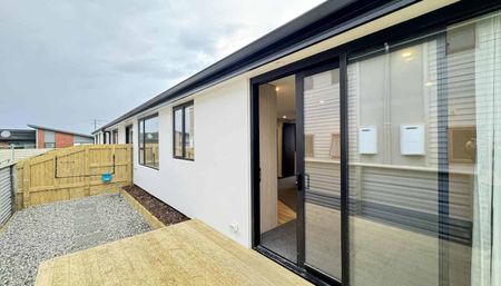 MOVE IN BEFORE CHRISTMAS - WHAT A FABULOUS END TO THE YEAR - Photo 3