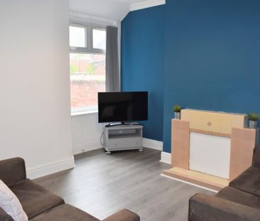 3 bedroom terraced house to rent - Photo 2