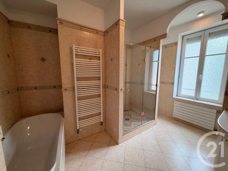 Location Appartement 7 pièces 187m² MONTIGNY LES METZ 57950 - Photo 5