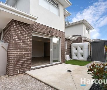 Executive Two Plus Study Modern Townhouse - Photo 4