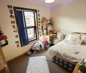 5 bedroom apartment to rent - Photo 1