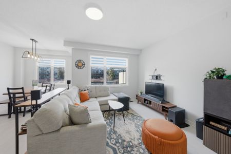 For Lease - 275 SQUADRON Crescent, Manor Park - Cardinal Glen and Area, Ontario - Photo 4