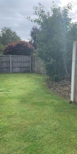 3 bedroom terraced house to rent - Photo 3