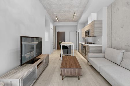For Lease - 11 Charlotte Street Unit# 204, Toronto, Ontario - Photo 2