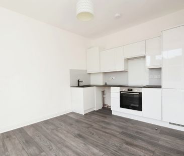 Rose Valley, Brentwood - Photo 2