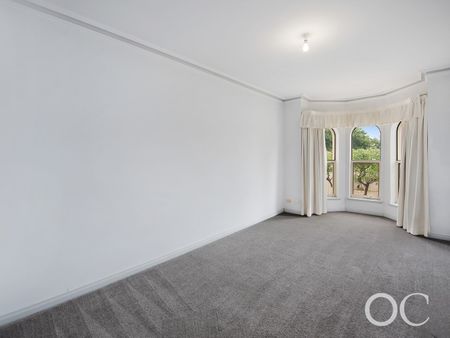 Open the Door To Effortless Living in a Connected City Fringe Locale - Photo 2