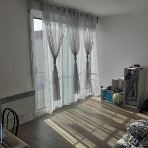 Location Appartement 1 pièce 26m² MONT DE MARSAN 40000 - Photo 2