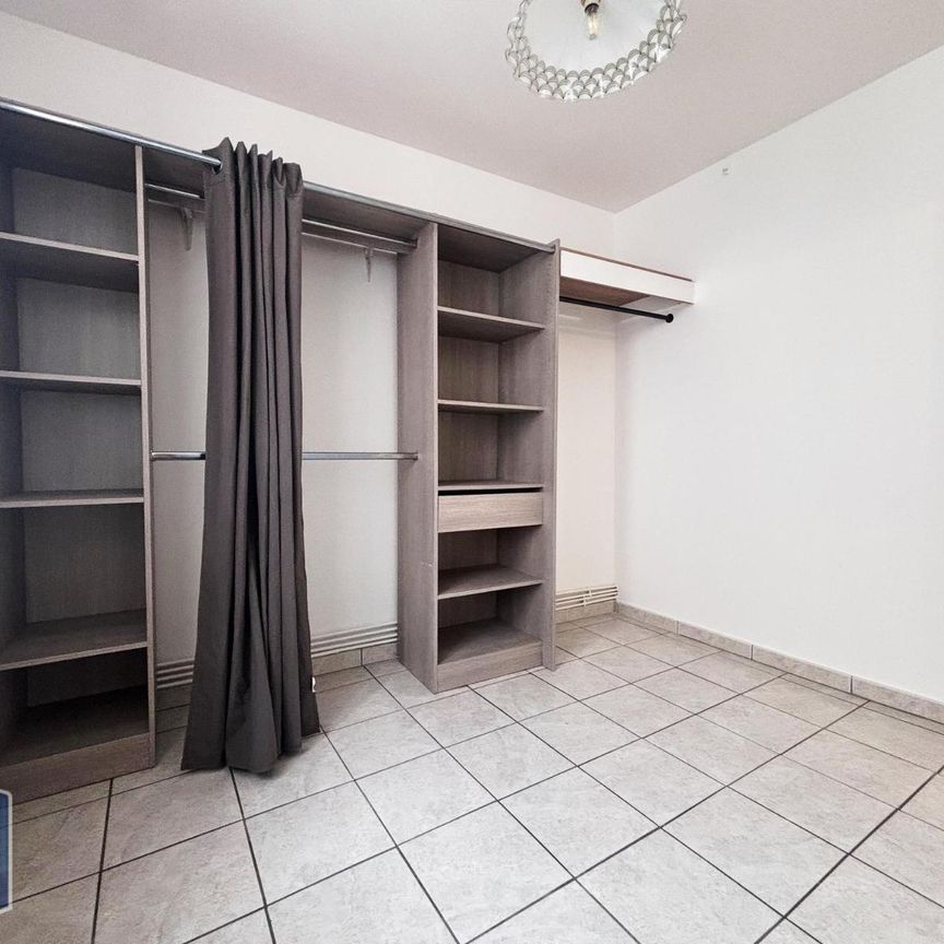 Location Appartement 1 pièce 31m² NEUVILLE SUR SAONE 69250 - Photo 1