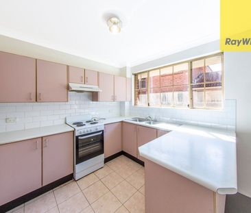 Spacious 2 Bedroom Apartment - Photo 1