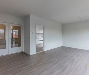 Lichtrijk instapklaar appartement met centrale ligging. - Photo 2