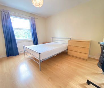 6 Bed Student Accommodation - Photo 2