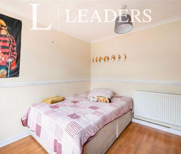 4 bedroom house to rent - Photo 3