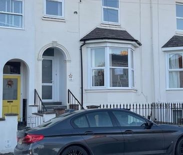 8 bedroom house to rent - Photo 4